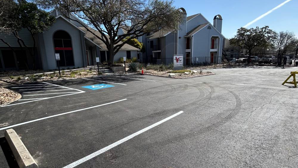 how summer heat affects you austin asphalt parking lot