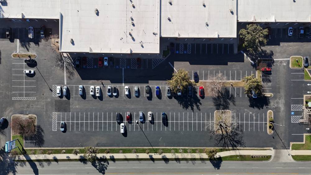 what is the lifecycle of an austin aphalt parking lot